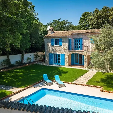 Marlera Holiday home *