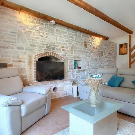 Marlera Holiday home